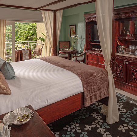 Sandals Ochi Beach Resort All Inclusive (Adults Only) Ocho Rios Exterior photo